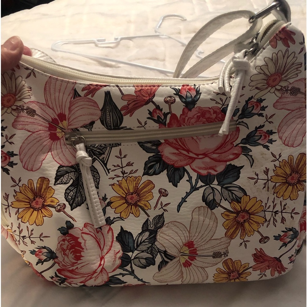 EUC Bueno Medium Purse Bag - Picture 1 of 14